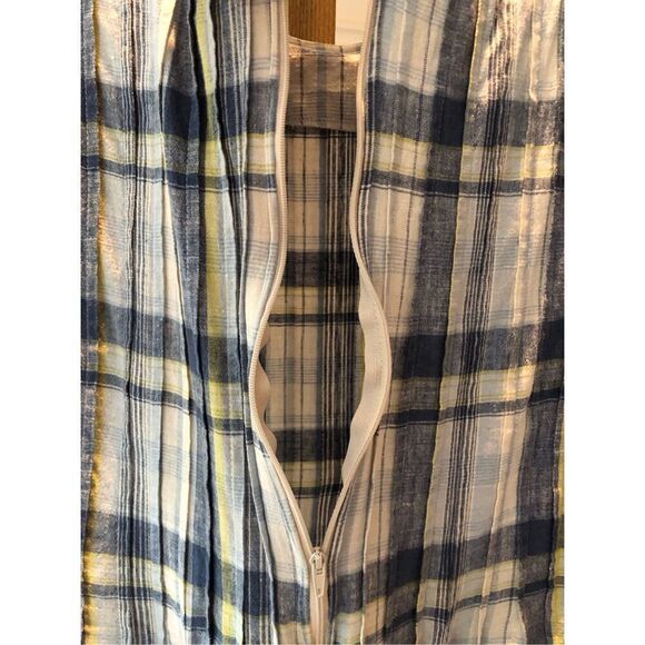 Positive Attitude Women’s Blue and White Plaid Short Sleeve Dress Size 12 - Picture 4 of 8